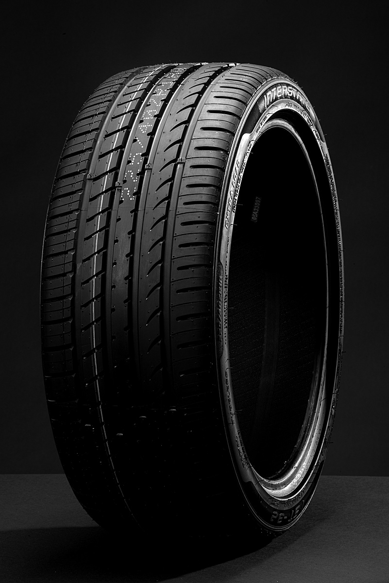 235/40 R18 XL 95W TL IST-32 E-E-2